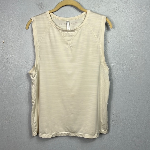 Fabletics Sleeveless Cream Top Small - Picture 1 of 6